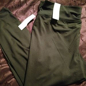 Livi Active sculpting leggings with mesh inset